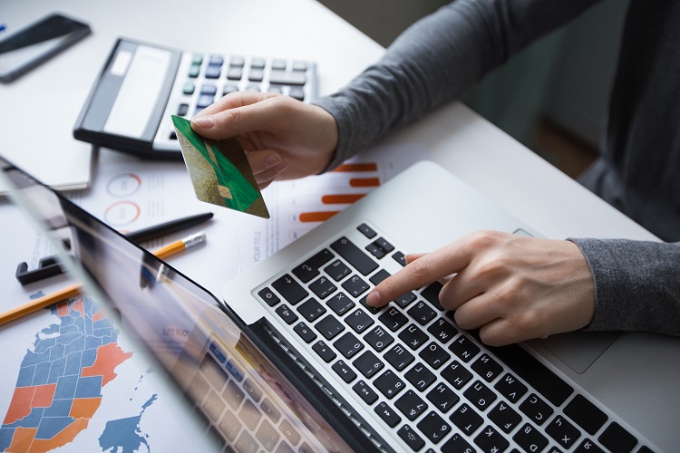 Flexible merchant cash advance consolidation